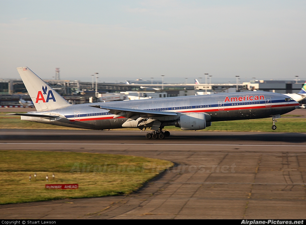 American Airlines N760AN aircraft at London - Heathrow