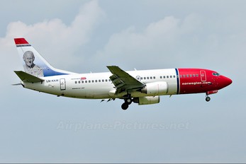 LN-KKM - Norwegian Air Shuttle Boeing 737-300
