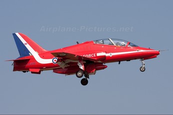 XX306 - Royal Air Force "Red Arrows" British Aerospace Hawk T.1/ 1A