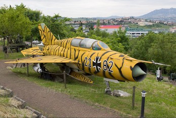 23+82 - Germany - Air Force Mikoyan-Gurevich MiG-21UM