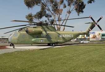153304 - USA - Marine Corps Sikorsky CH-53 Sea Stallion