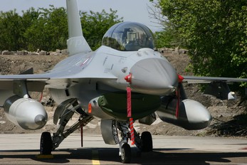 ET-613 - Denmark - Air Force General Dynamics F-16B Fighting Falcon