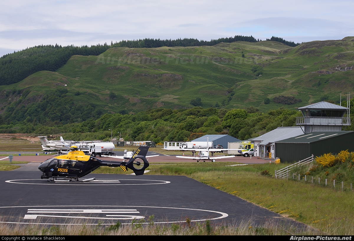 - Airport Overview - aircraft at Oban