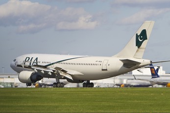 AP-BEQ - PIA - Pakistan International Airlines Airbus A310