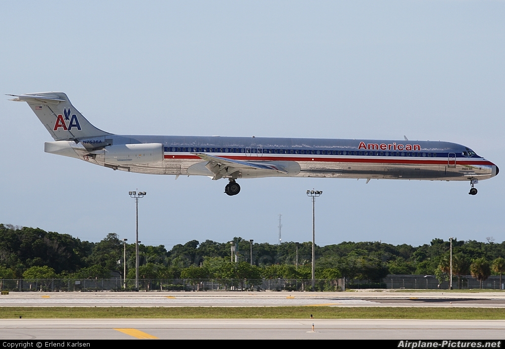 American Airlines N7536A aircraft at Fort Lauderdale - Hollywood Intl