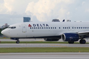 N397DA - Delta Air Lines Boeing 737-800