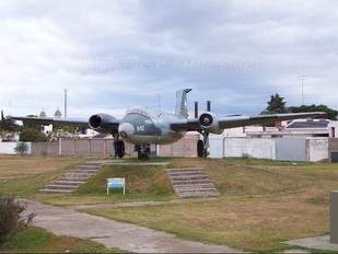 B-102 - Argentina - Air Force English Electric Canberra B.62