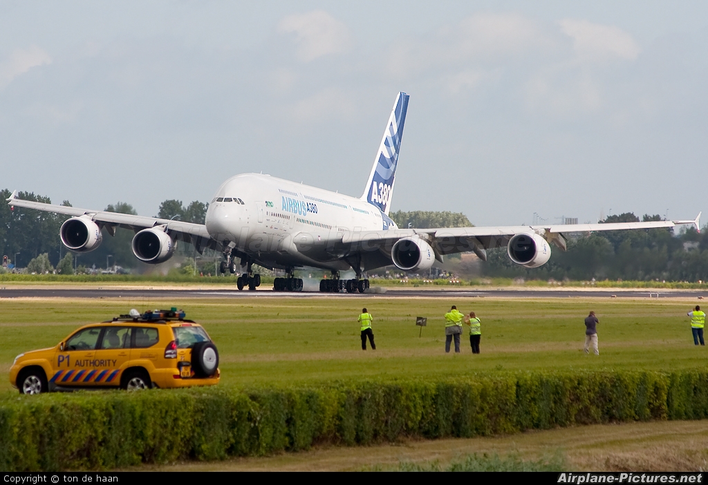 Airbus Industrie F-WWDD aircraft at Amsterdam - Schiphol