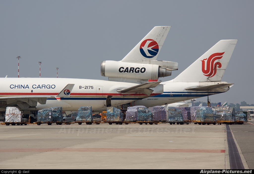 China Cargo B-2175 aircraft at Milan - Malpensa