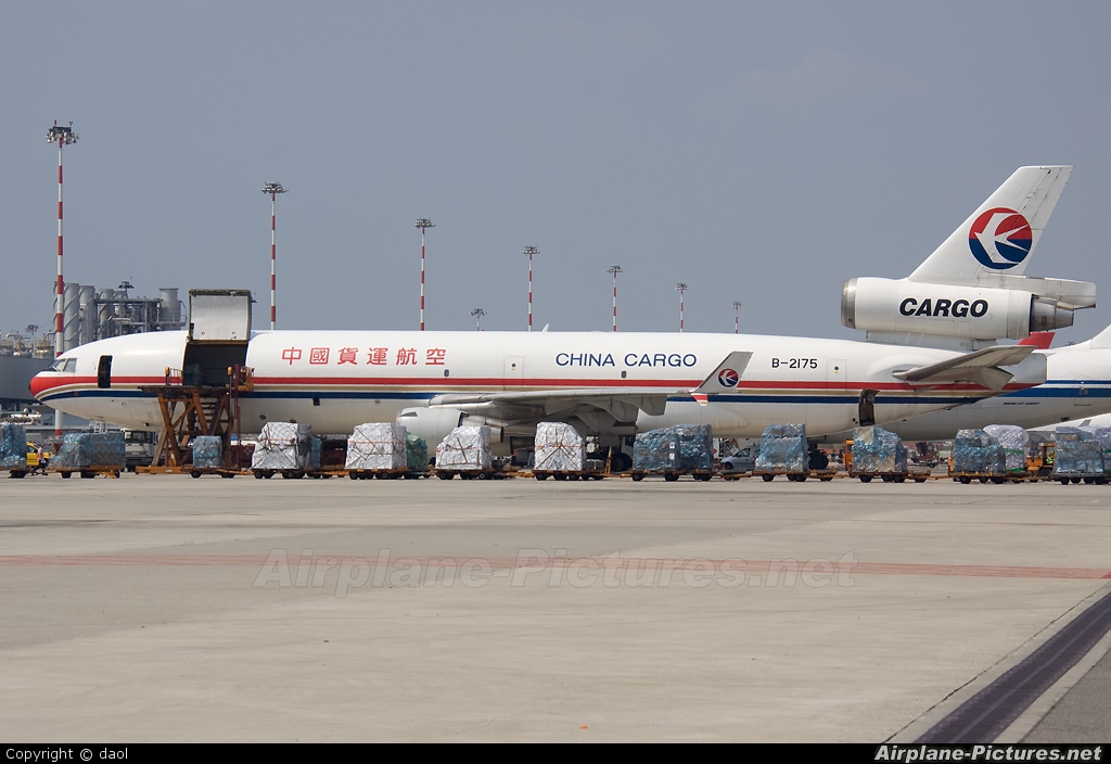 China Cargo B-2175 aircraft at Milan - Malpensa