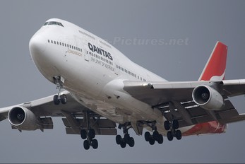 VH-OJT - QANTAS Boeing 747-400