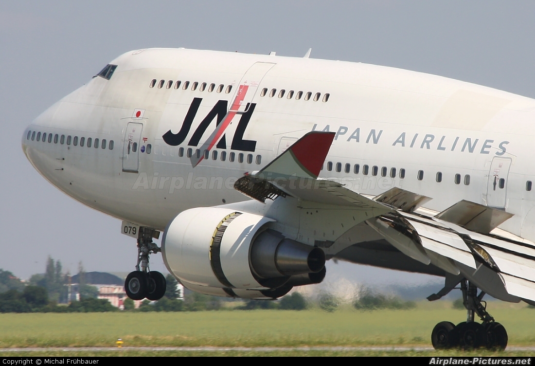 JAL - Japan Airlines JA8079 aircraft at Prague - Václav Havel