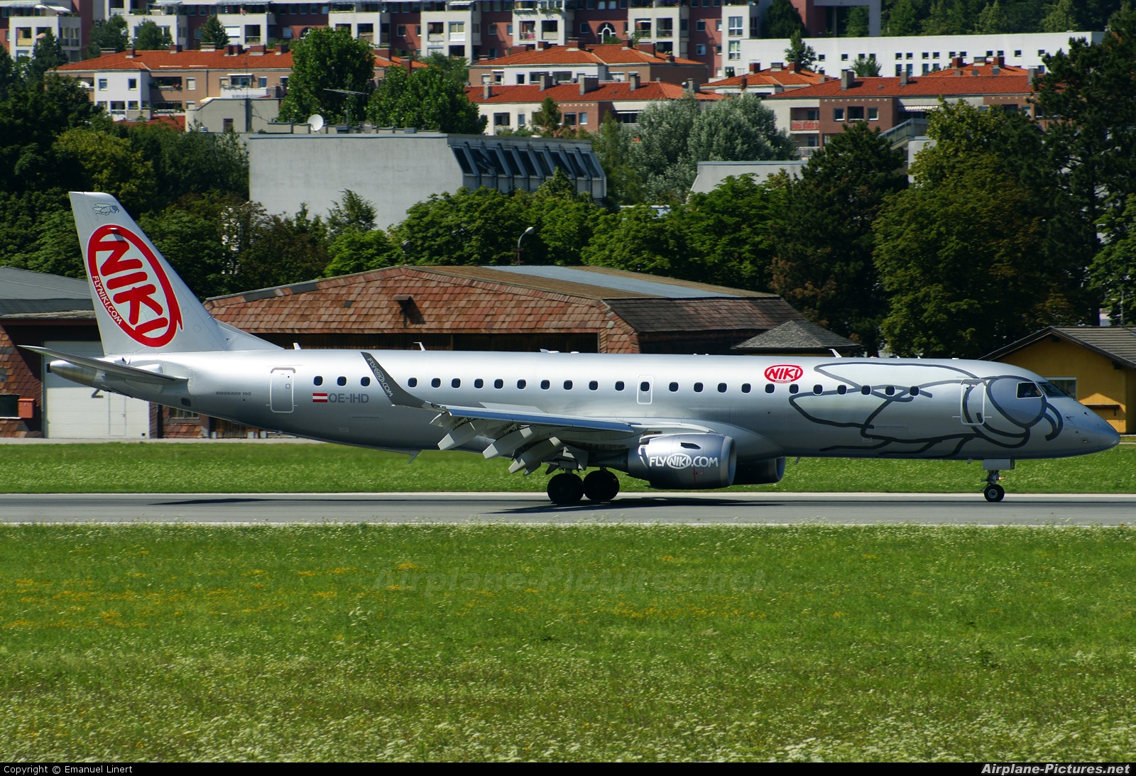 Niki OE-IHD aircraft at Innsbruck