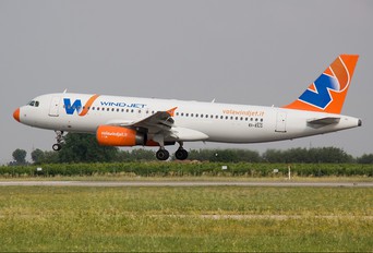 EI-ELG - Windjet Airbus A320