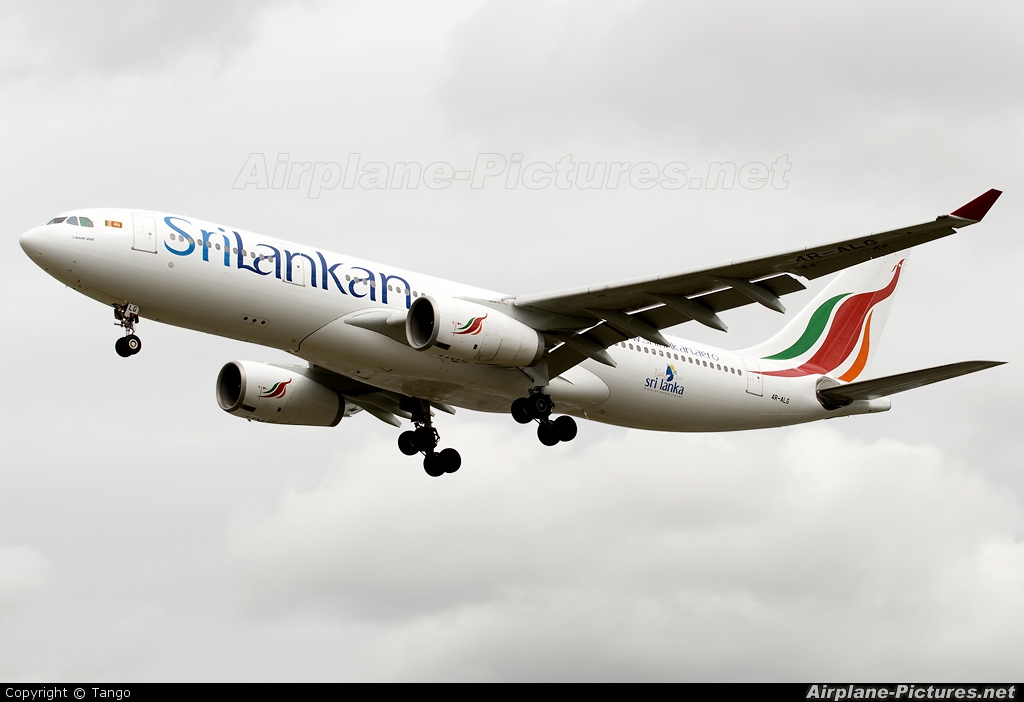 SriLankan Airlines 4R-ALG aircraft at London - Heathrow