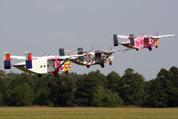 OE-FDK - Pink Aviation Short SC.7 Skyvan