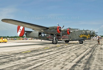 NX224J - Private Consolidated B-24 Liberator