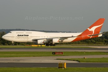 VH-OEH - QANTAS Boeing 747-400ER