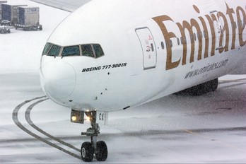 A6-ECX - Emirates Airlines Boeing 777-300ER
