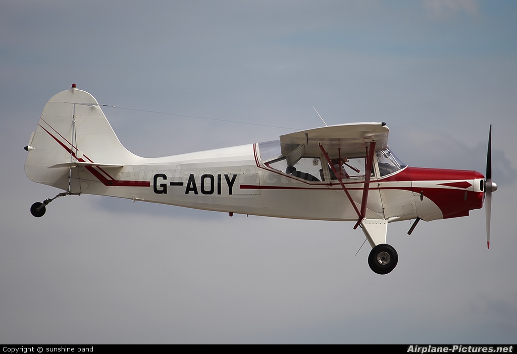 Private G-AOIY aircraft at Waddington