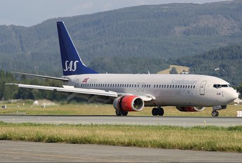 LN-RPL - SAS - Scandinavian Airlines Boeing 737-800