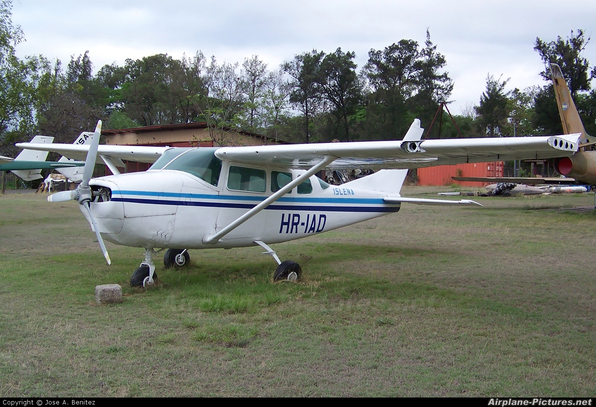 Private HR-IAD aircraft at Tegucigalpa - Toncontin