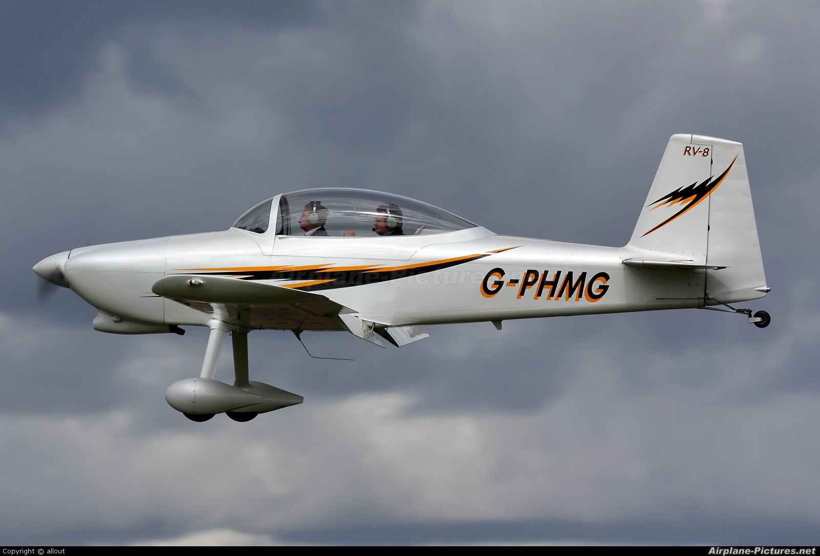 Private G-PHMG aircraft at Breighton