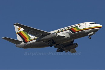 Z-WPA - Air Zimbabwe Boeing 737-200