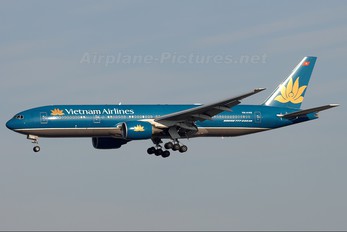 VN-A145 - Vietnam Airlines Boeing 777-200ER