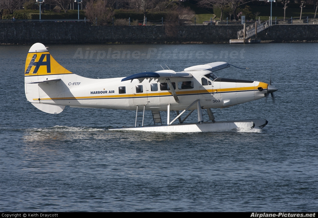 Harbour Air C-FITF aircraft at Victoria Harbour, BC
