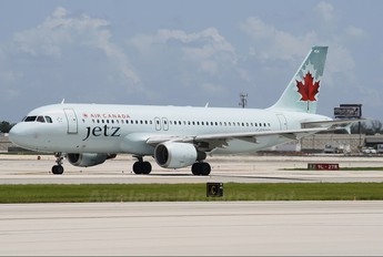 C-FPWD - Air Canada Jetz Airbus A320