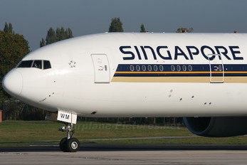9V-SWM - Singapore Airlines Boeing 777-300ER
