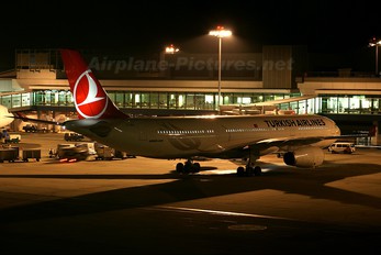 TC-JNJ - Turkish Airlines Airbus A330-300