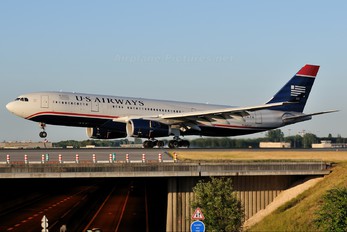 N280AY - US Airways Airbus A330-200