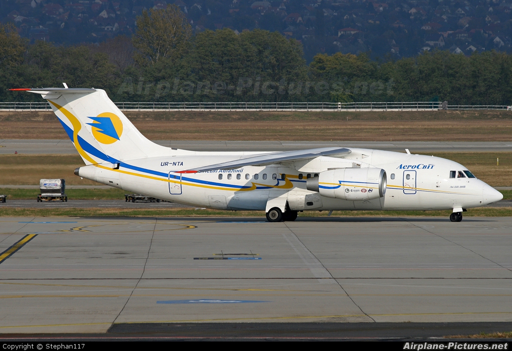 Aerosvit - Ukrainian Airlines UR-NTA aircraft at Budapest Ferenc Liszt International Airport
