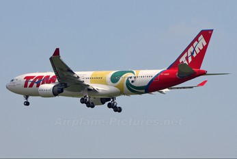 PT-MVP - TAM Airbus A330-200