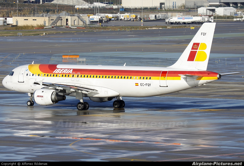 Iberia EC-FQY aircraft at Barcelona - El Prat