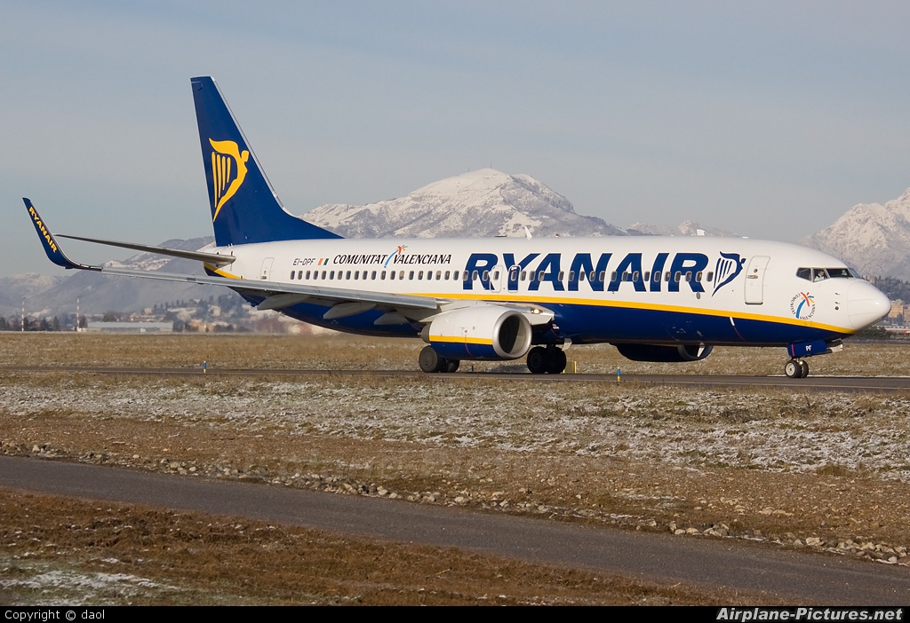 Ryanair EI-DPF aircraft at Bergamo - Orio al Serio