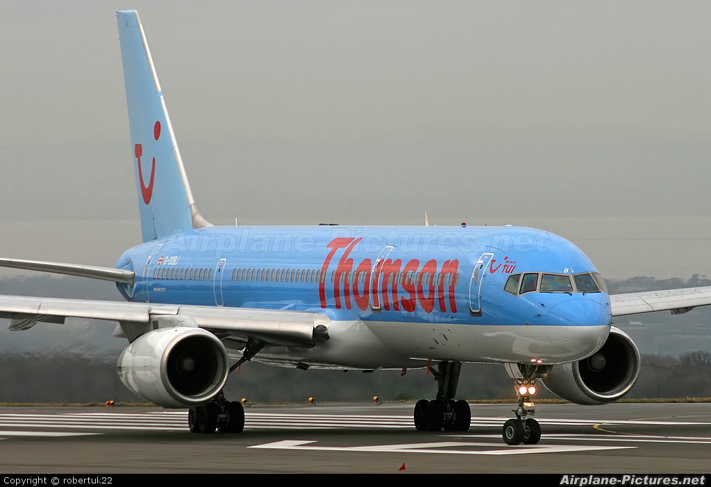 Thomson/Thomsonfly G-OOBJ aircraft at Bristol - Lulsgate