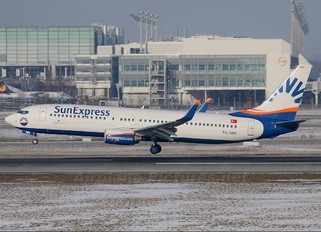 TC-SNR - SunExpress Boeing 737-800