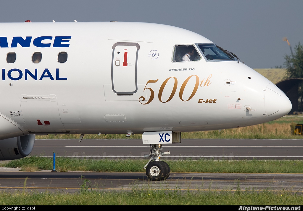 Air France - Regional F-HBXC aircraft at Verona - Villafranca