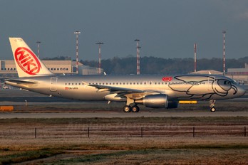 OE-LEG - Niki Airbus A320