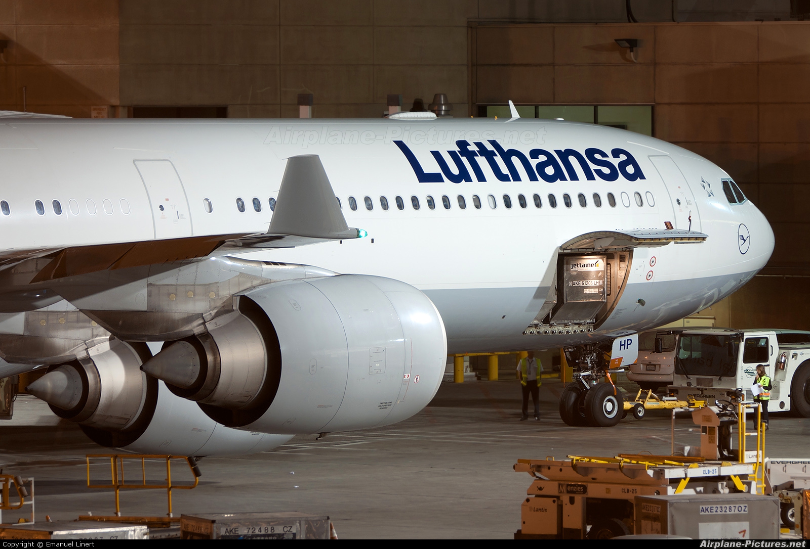 Lufthansa D-AIHP aircraft at Los Angeles Intl