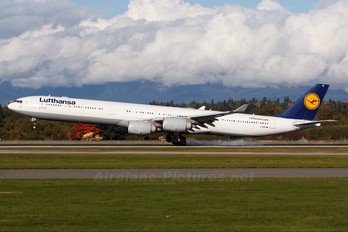 D-AIHI - Lufthansa Airbus A340-600