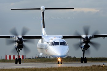 G-FLBD - Flybe de Havilland Canada DHC-8-400Q / Bombardier Q400