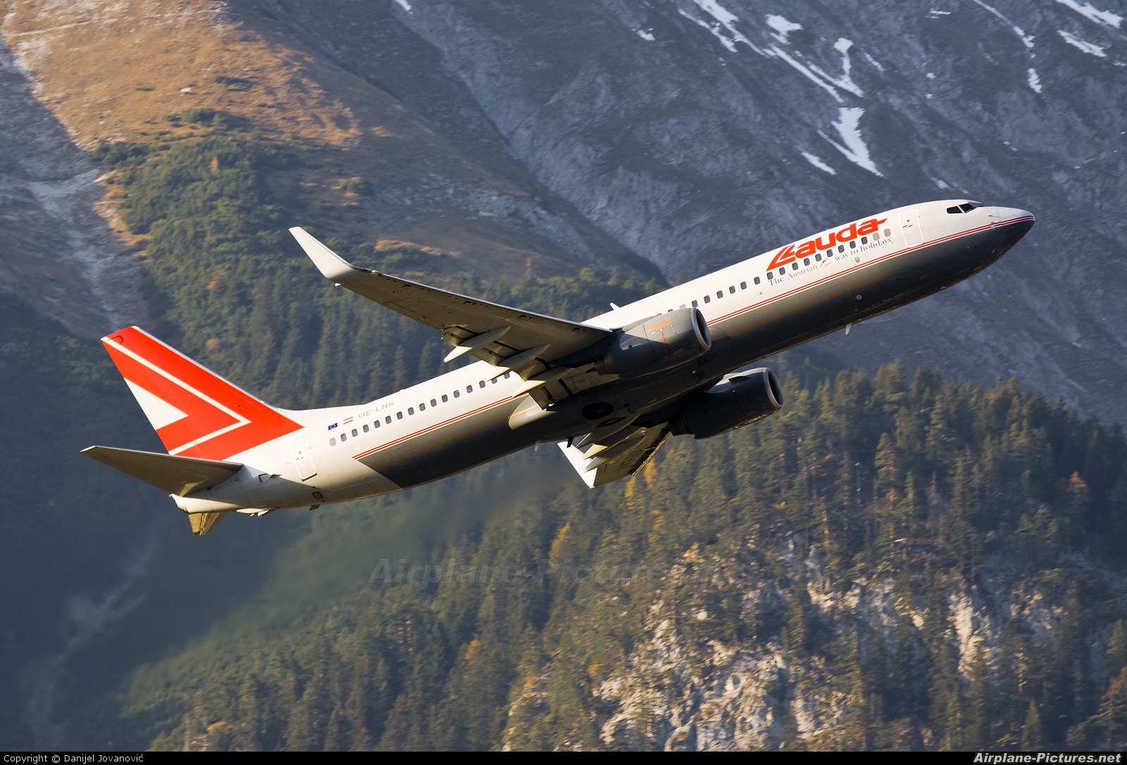 Lauda Air OE-LNK aircraft at Innsbruck
