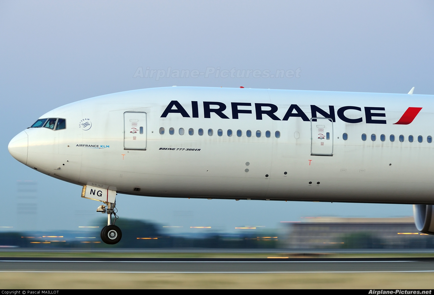 Air France F-GZNG aircraft at Paris - Charles de Gaulle