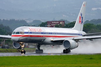 N696AN - American Airlines Boeing 757-200WL