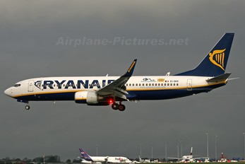 EI-DHX - Ryanair Boeing 737-800