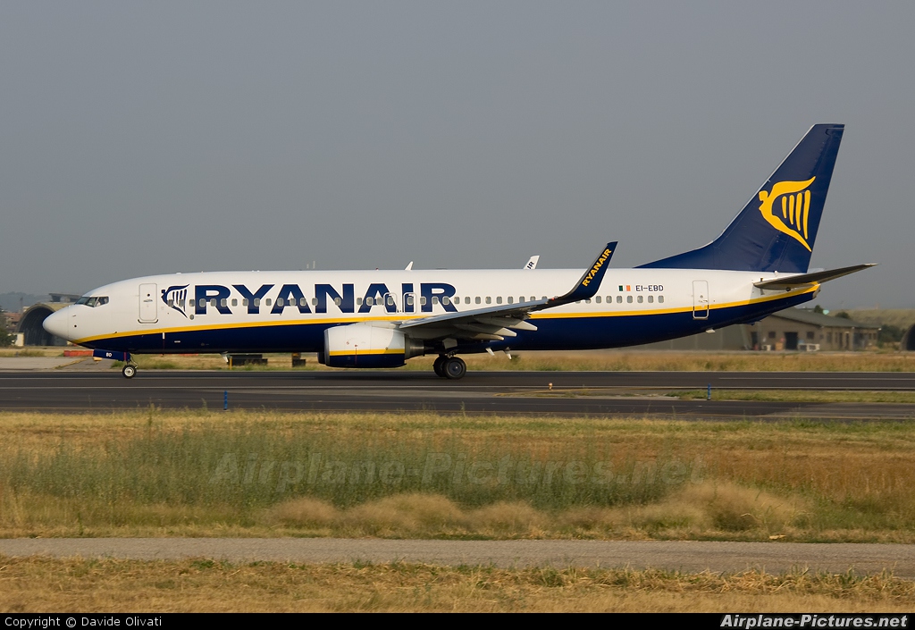 Ryanair EI-EBD aircraft at Verona - Villafranca